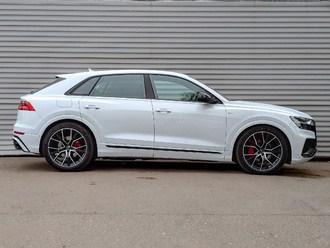 фото Audi Q8 (4M) 2021
