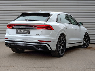 фото Audi Q8 (4M) 2021