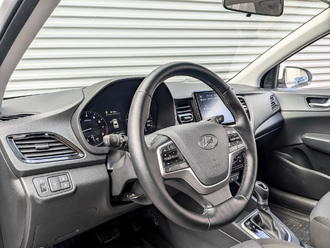 Фото Hyundai Solaris с пробегом