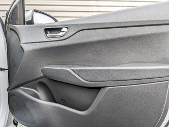Фото Hyundai Solaris с пробегом