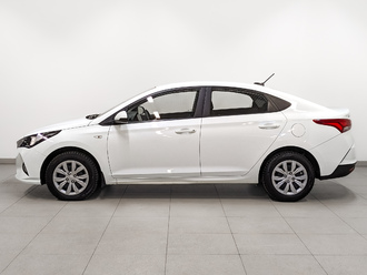 Фото Hyundai Solaris с пробегом