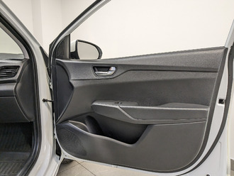 Фото Hyundai Solaris с пробегом