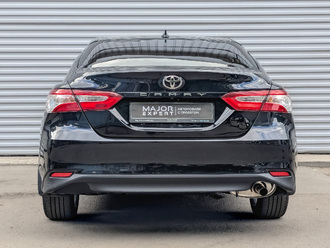 Toyota Camry с пробегом в автосалоне Форис Авто