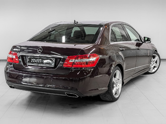 фото Mercedes-Benz E (W/S212) 2011
