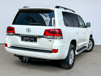 фото Toyota Land Cruiser 200 2018
