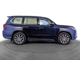фото Lexus LX III 2017