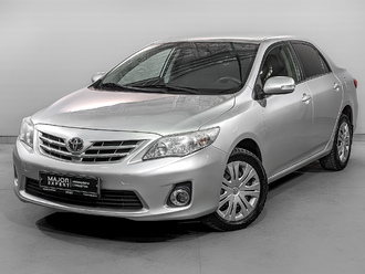фото Toyota Corolla X 2011