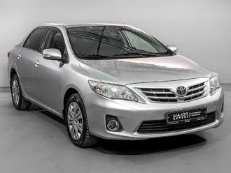 фото Toyota Corolla X 2011