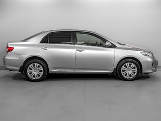 фото Toyota Corolla X 2011