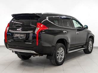 фото Mitsubishi Pajero Sport III 2017