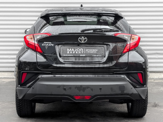 Фото Toyota C-HR с пробегом