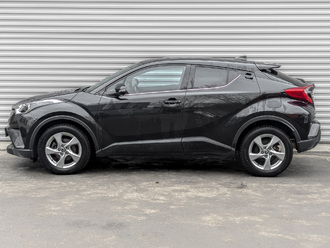 Фото Toyota C-HR с пробегом