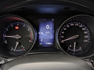 Фото Toyota C-HR с пробегом