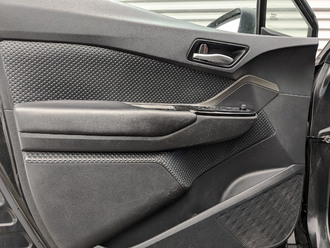 Фото Toyota C-HR с пробегом