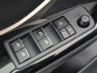 Фото Toyota C-HR с пробегом