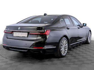 фото BMW 7 (G11/G12) 2022