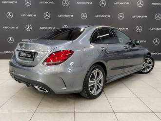 фото Mercedes-Benz C (W/S205) 2018