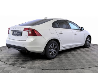 фото Volvo S60 II 2012