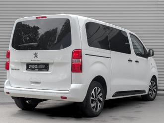 фото Peugeot Traveller 2018