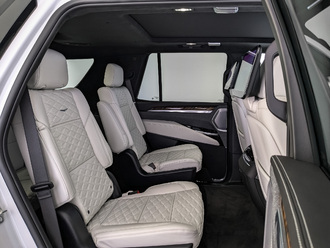 фото Cadillac Escalade V (GMT T1XX) 2024