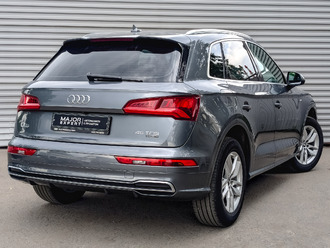 фото Audi Q5 (B9) 2019