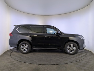 фото Lexus LX III 2017