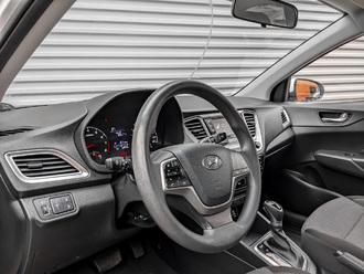Фото Hyundai Solaris с пробегом