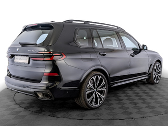 фото BMW X7 (G07) 2025