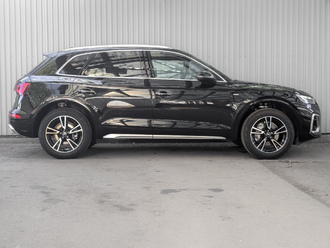 фото Audi Q5 (B9) 2023