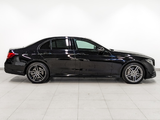 фото Mercedes-Benz E (W/S213) 2017