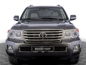 фото Toyota Land Cruiser 200 2013