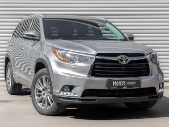 фото Toyota Highlander III 2014