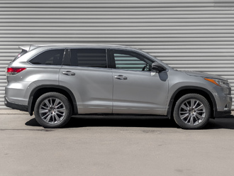 фото Toyota Highlander III 2014