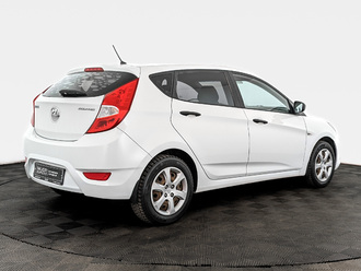 фото Hyundai Solaris I 2013