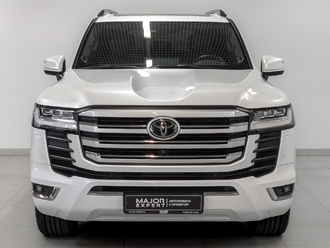 фото Toyota Land Cruiser 300 2021