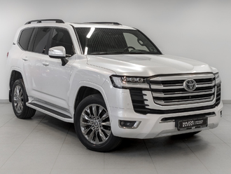 фото Toyota Land Cruiser 300 2021