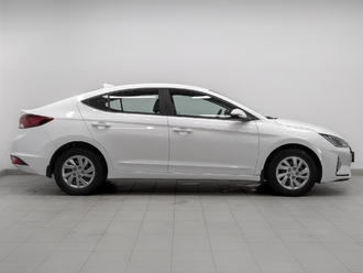 фото Hyundai Elantra VI 2019