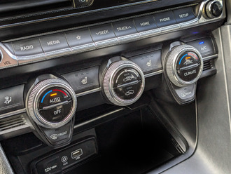 Фото Genesis G70 с пробегом