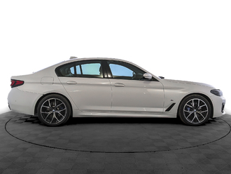 фото BMW 5 (G30/F90) 2020