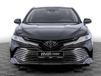 фото Toyota Camry VIII 2020
