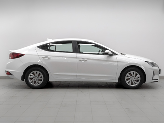 фото Hyundai Elantra VI 2020