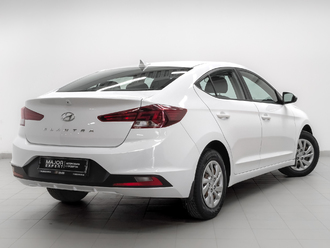 фото Hyundai Elantra VI 2020