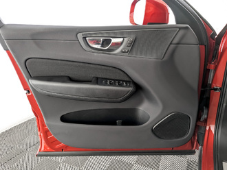 фото Volvo XC60 2021 с пробегом