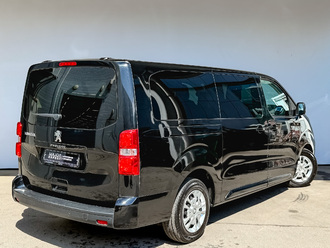 фото Peugeot Traveller 2021