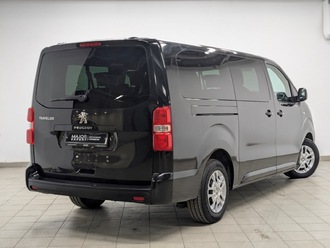 фото Peugeot Traveller 2021