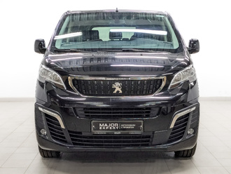 фото Peugeot Traveller 2021