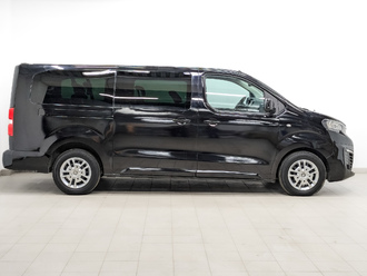 фото Peugeot Traveller 2021