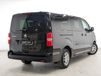 фото Peugeot Traveller 2021