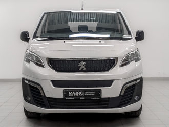 фото Peugeot Traveller 2020