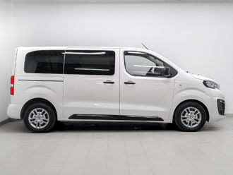 фото Peugeot Traveller 2020